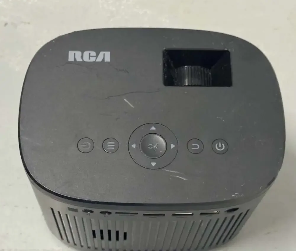 RCA 720P Home Theater Projector RPJ181_DISP12 Black